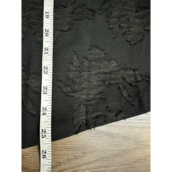Umgee Solid Color Floral Burnout Top in Black Small - Picture 11 of 12